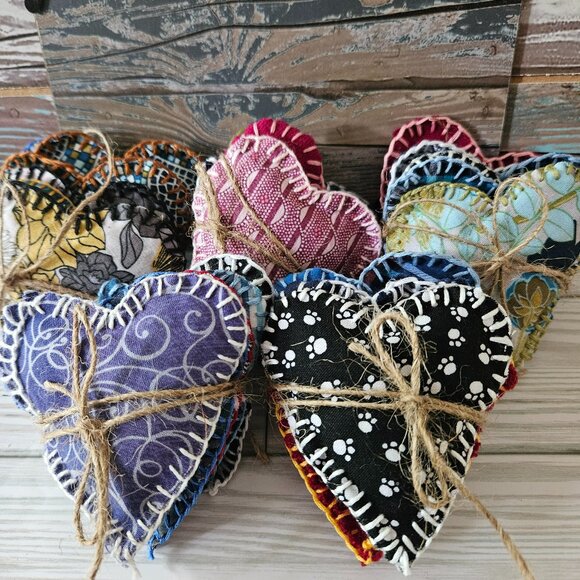 Hand Sewn Lavender Filled Heart Sachets - Picture 1 of 6